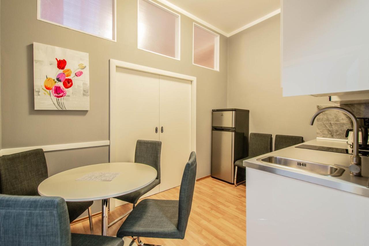 Ruzova Apartment By Ruterra Prague Ngoại thất bức ảnh