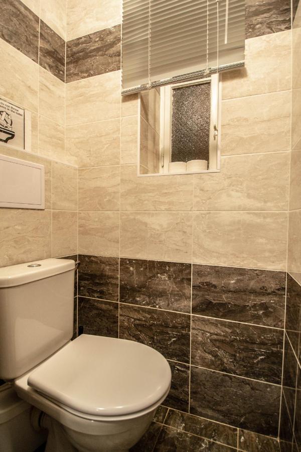 Ruzova Apartment By Ruterra Prague Ngoại thất bức ảnh